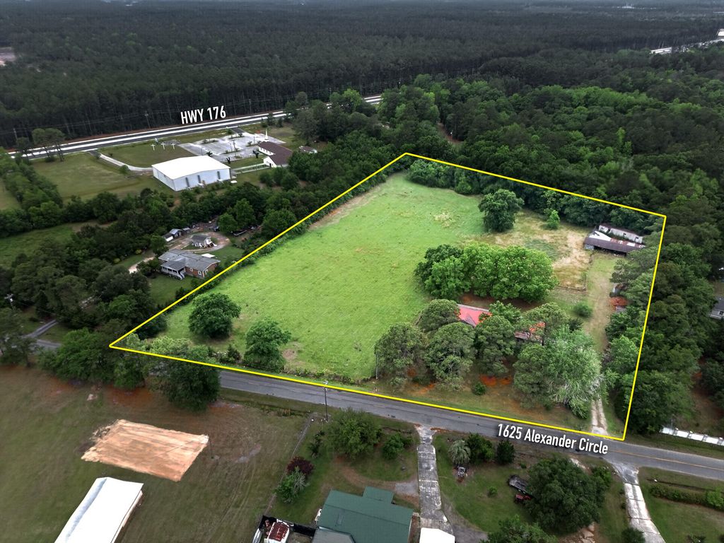 Photo of 1625 Alexander Circle, Summerville, SC 29486 (MLS # 26012737)