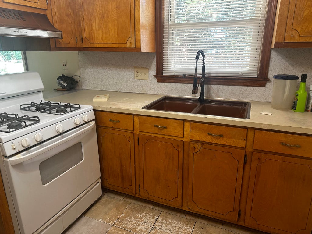 Photo of 105 Wren Court, Summerville, SC 29485 (MLS # 26026980)