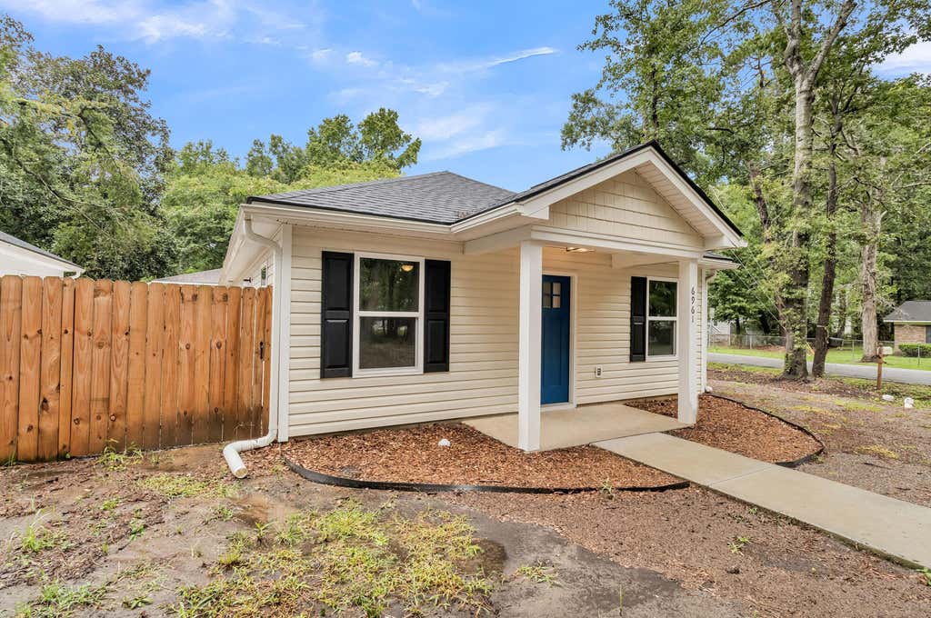 Photo of 6961 Raymond Avenue, North Charleston, SC 29406 (MLS # 26022895)