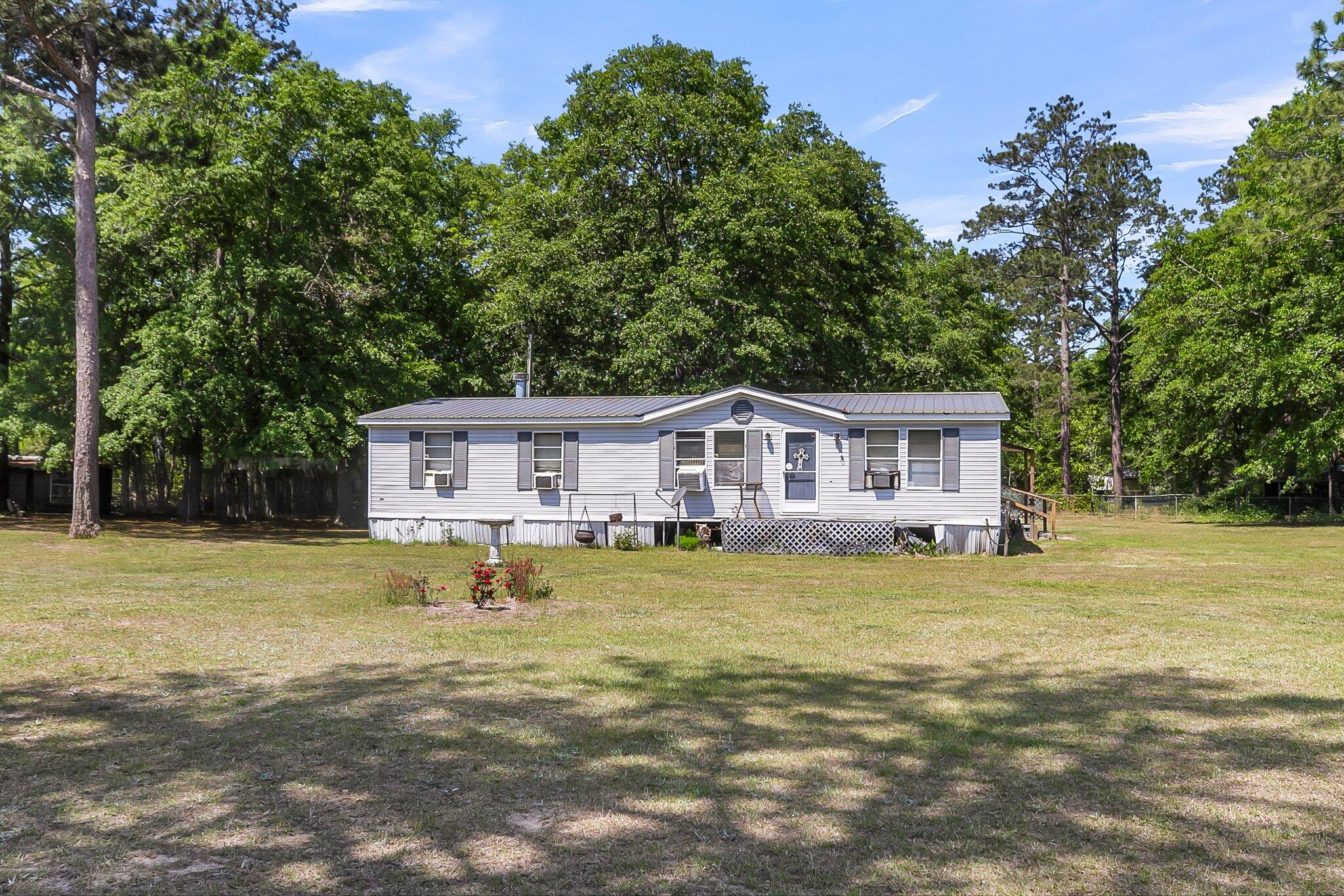 206 Mookees Lane