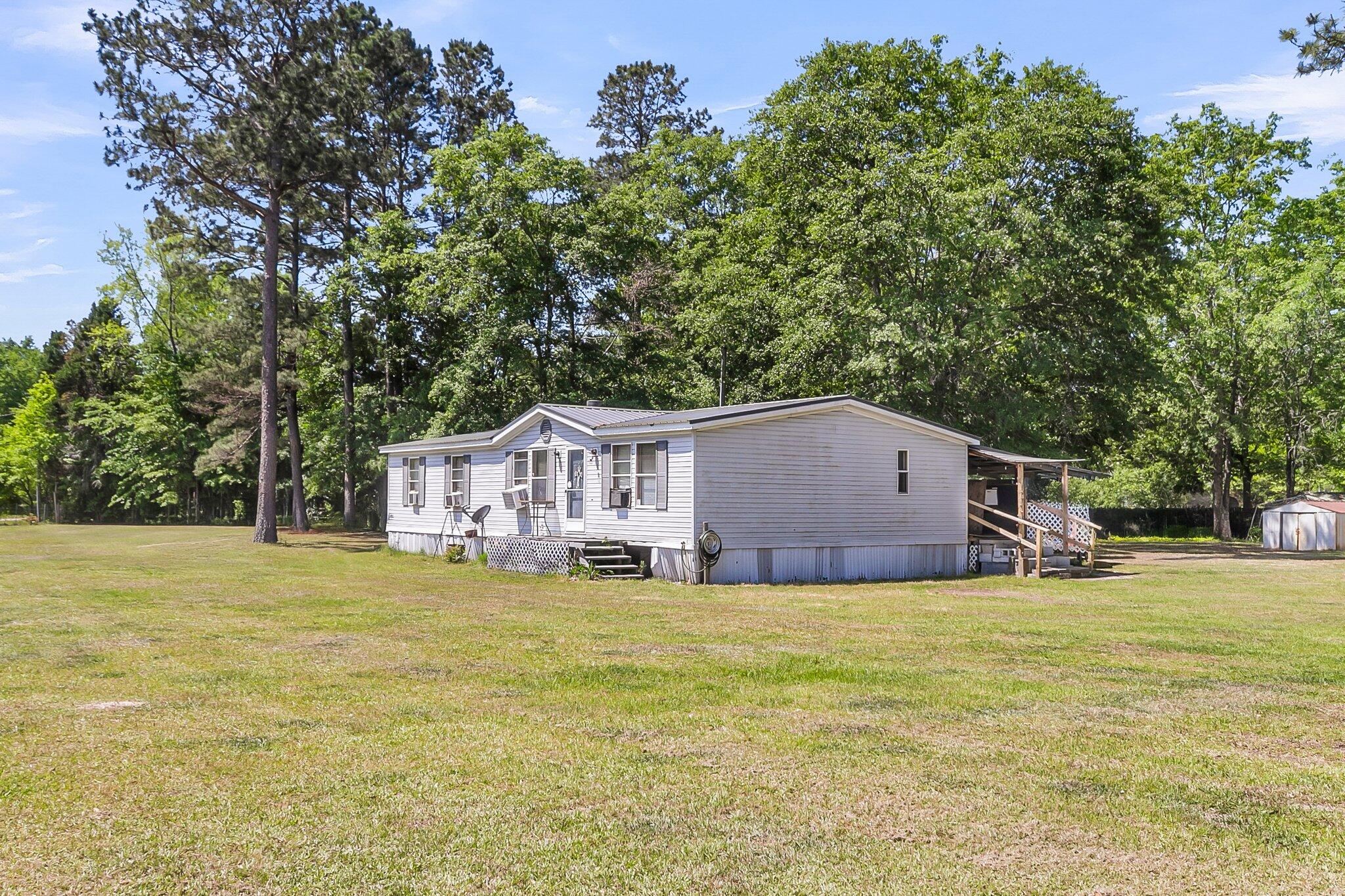 206 Mookees Lane