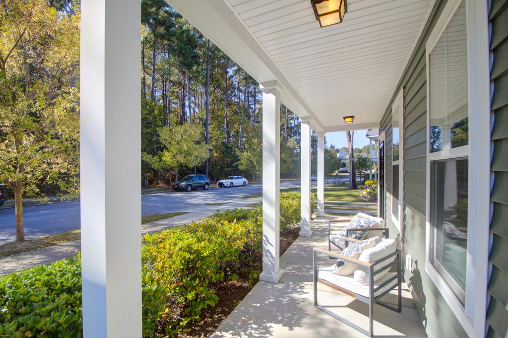 Photo of 3126 Moonlight Drive, Charleston, SC 29414 (MLS # 25031161)