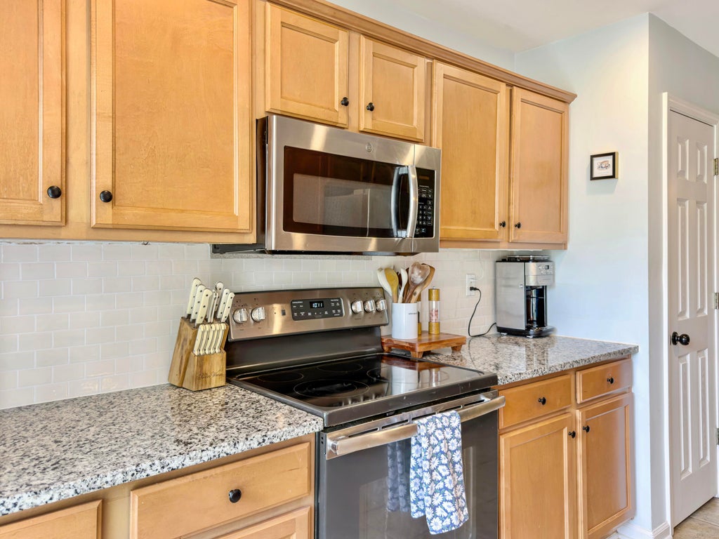 Photo of 1137 Peninsula Cove Drive, Charleston, SC 29492 (MLS # 26024279)