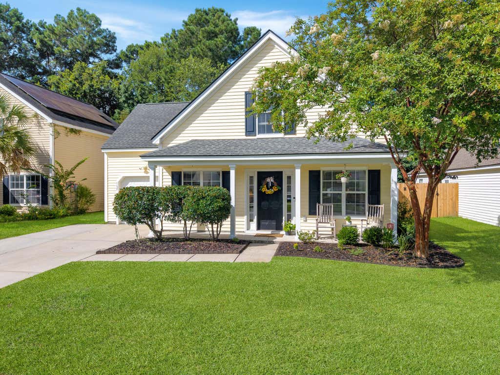 Photo of 1137 Peninsula Cove Drive, Charleston, SC 29492 (MLS # 26024279)