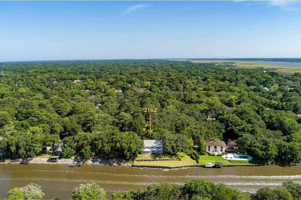 Photo of 2162 Wappoo Hall Road, Charleston, SC 29412 (MLS # 26009641)