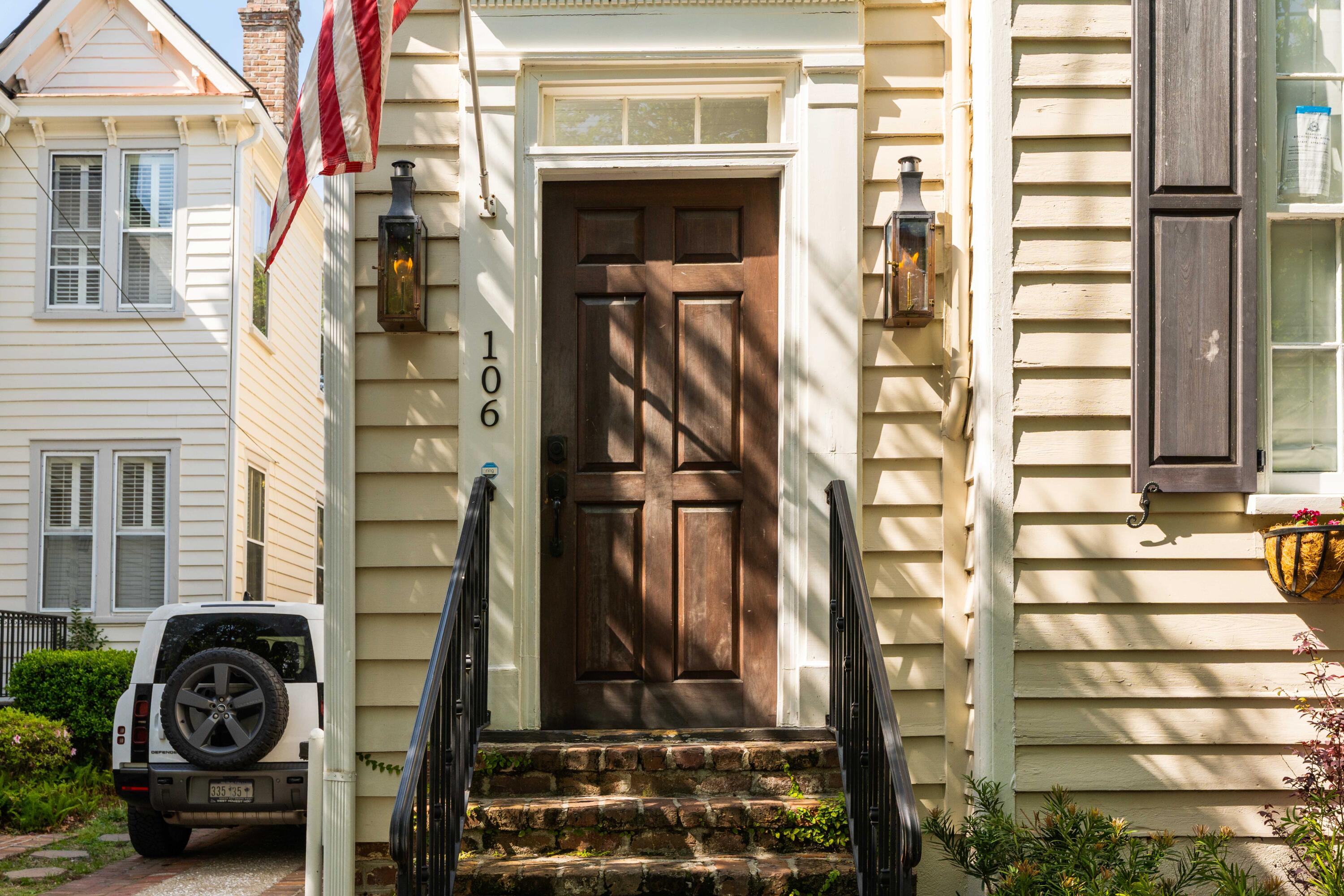 106 Queen Street B