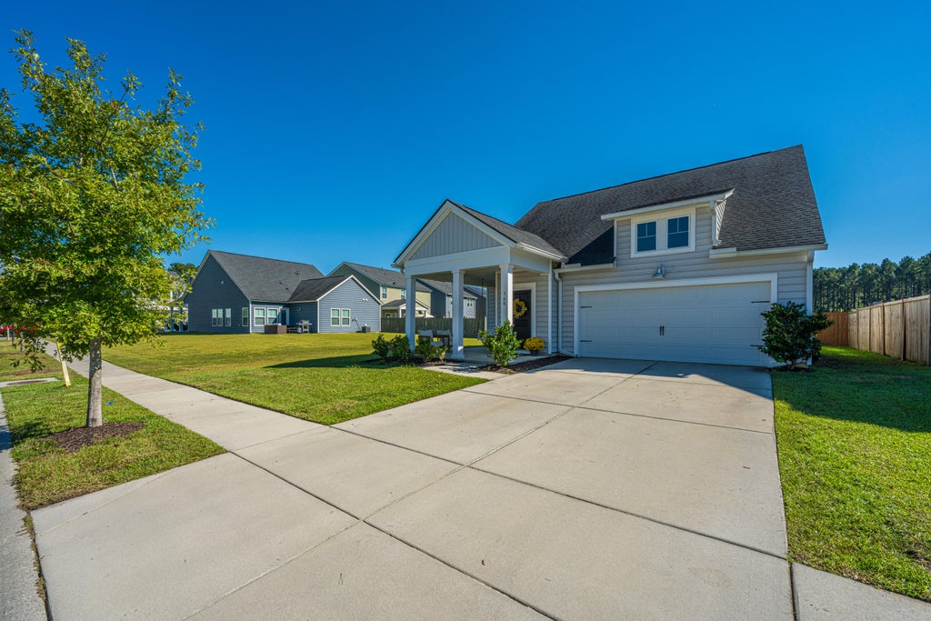 Photo of 360 Garden Lily Lane, Summerville, SC 29485 (MLS # 26028457)