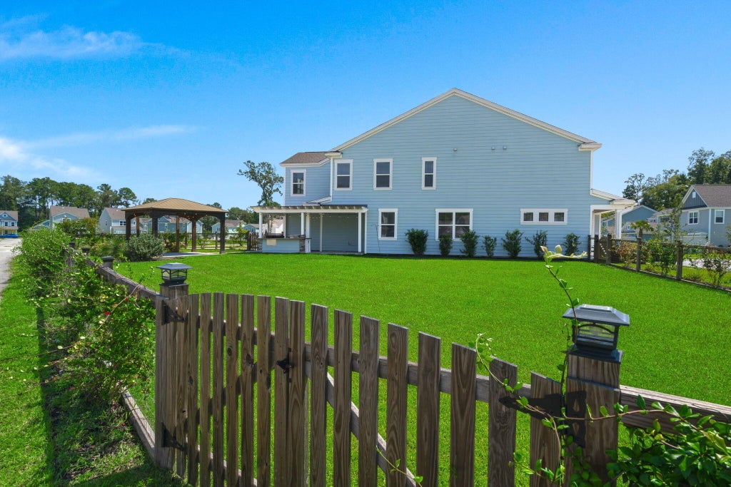 Photo of 122 Loon Drive, Summerville, SC 29483 (MLS # 26027619)