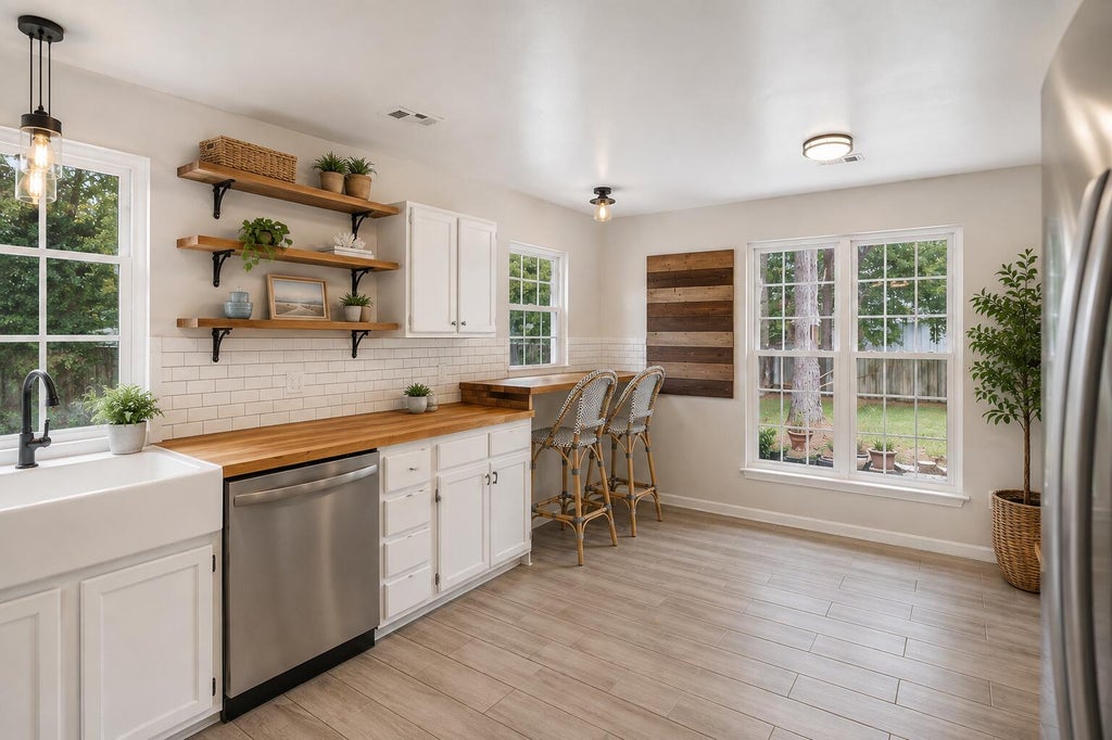 Photo of 4716 Landerwood Court, North Charleston, SC 29420 (MLS # 26023876)