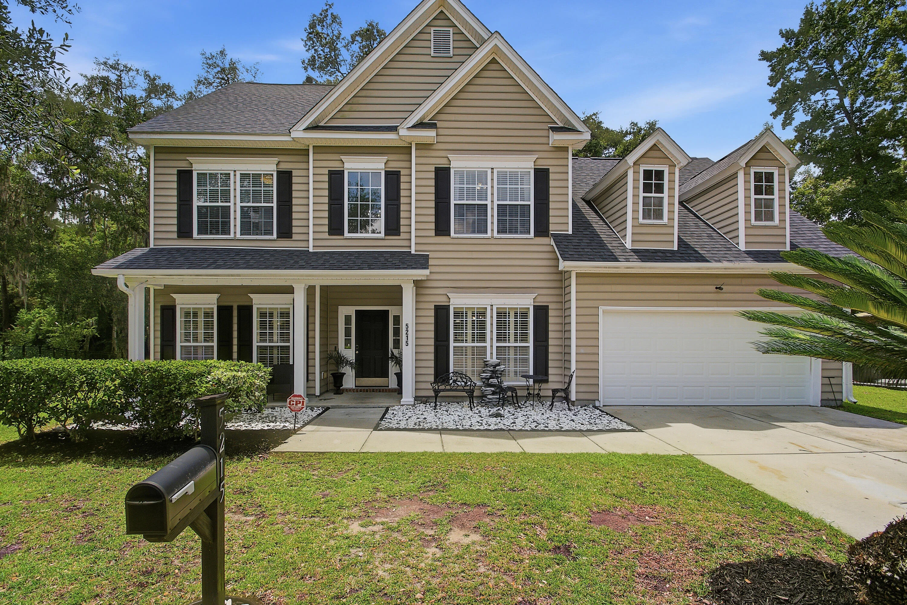 5215 Stonewall Drive