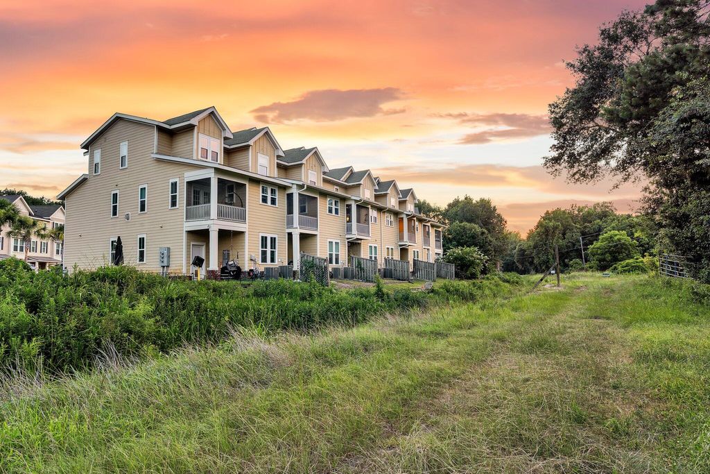 Photo of 1258 Dingle Road, Mount Pleasant, SC 29466 (MLS # 25018448)
