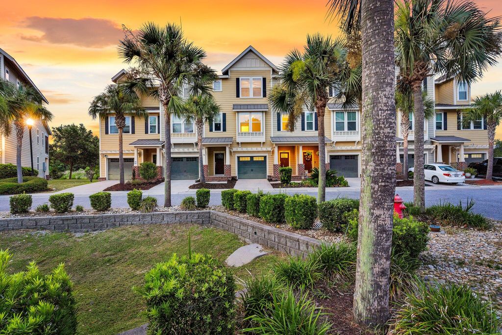 Photo of 1258 Dingle Road, Mount Pleasant, SC 29466 (MLS # 25018448)
