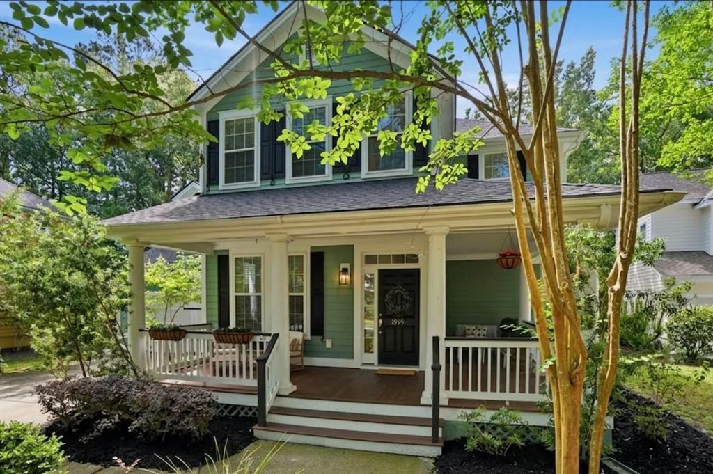 Photo of 1899 Hall Point Road, Mount Pleasant, SC 29466 (MLS # 26013464)