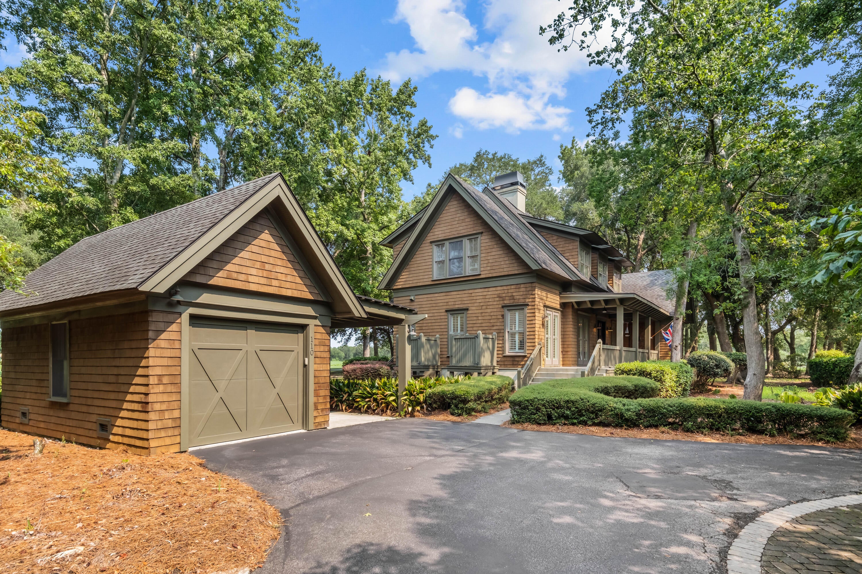 720 Island Park Drive Unit 110