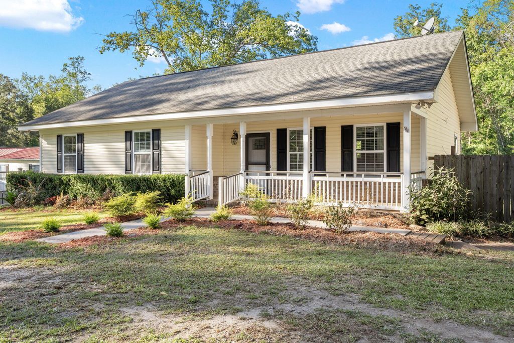Photo of 120 Muskie Drive, Summerville, SC 29483 (MLS # 25027259)