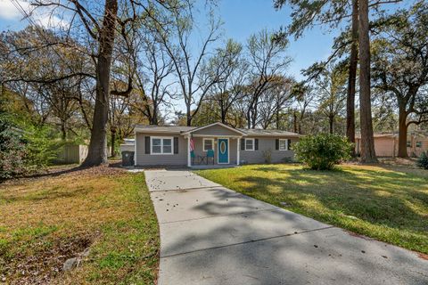 Photo of 908 King Richard Drive, Charleston, SC 29407 (MLS # 26006937)