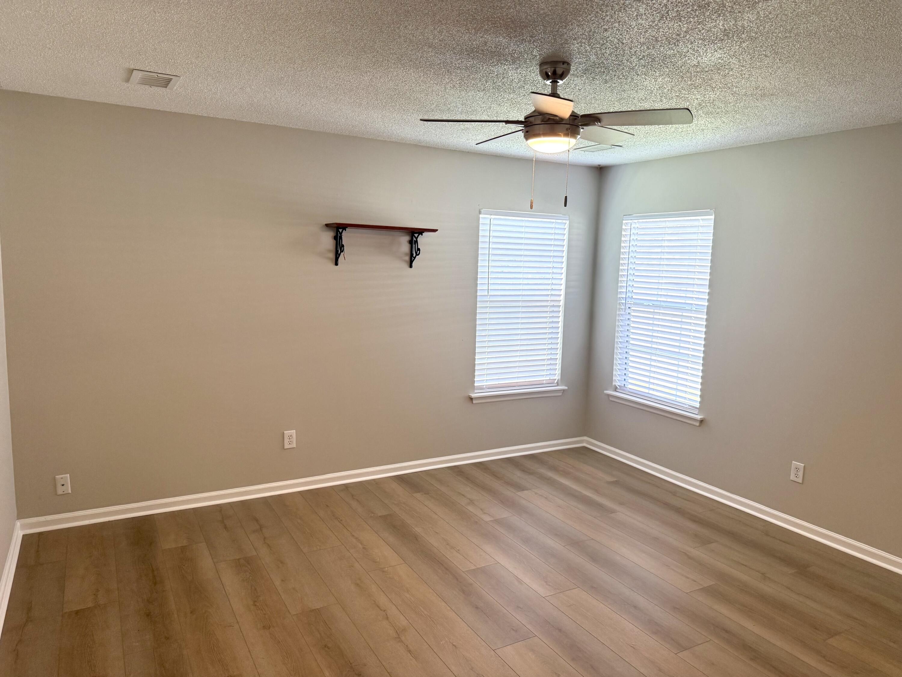 260 Two Pond Loop