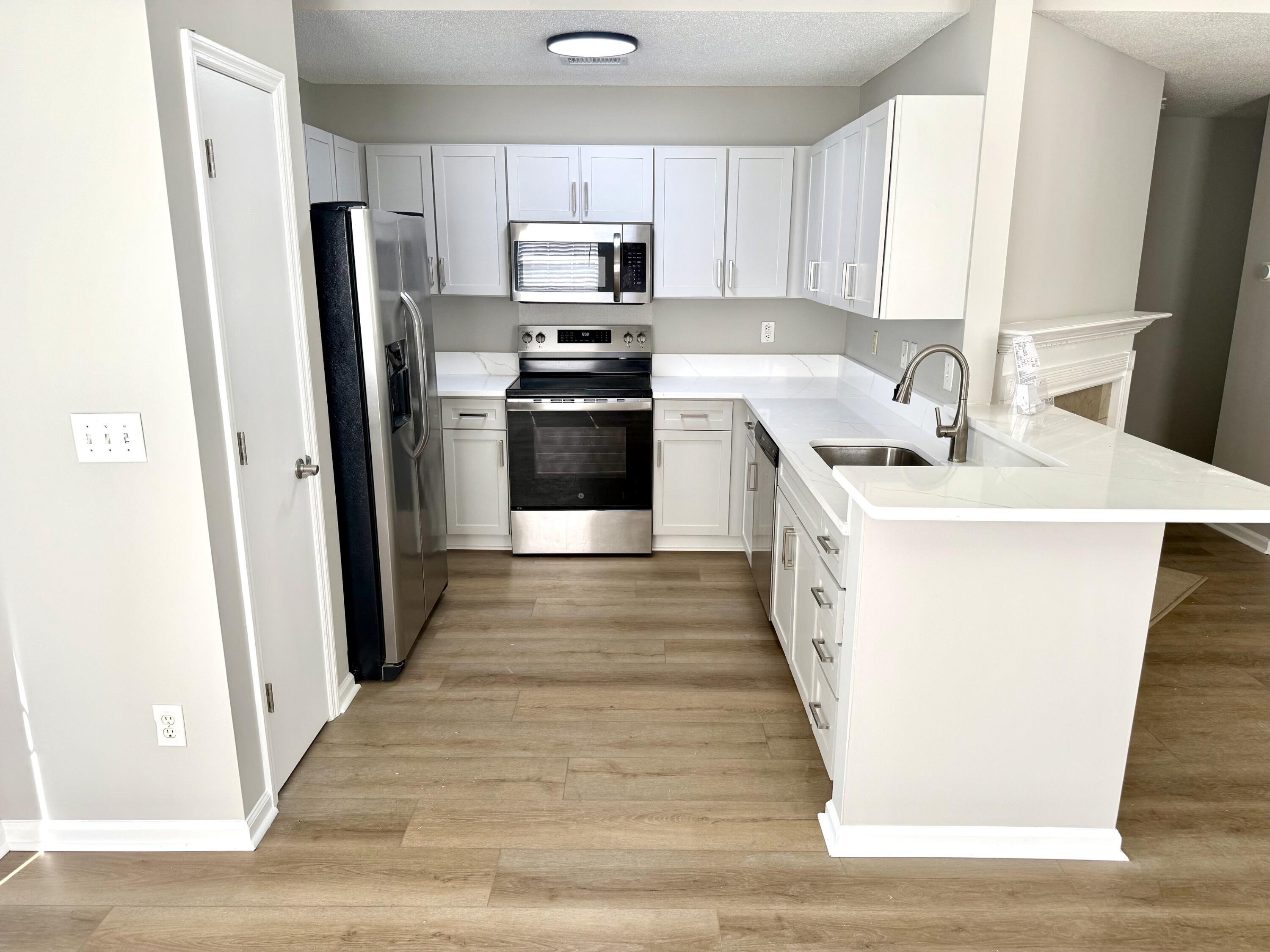 260 Two Pond Loop