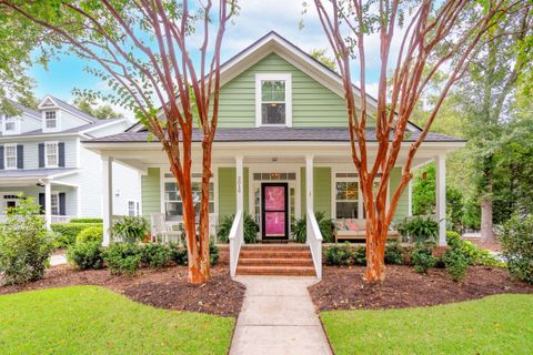 Photo of 2018 Pierce Street, Charleston, SC 29492 (MLS # 24024241) Photo of 2018 Pierce Street, Charleston, SC 29492 (MLS # 24024241)
