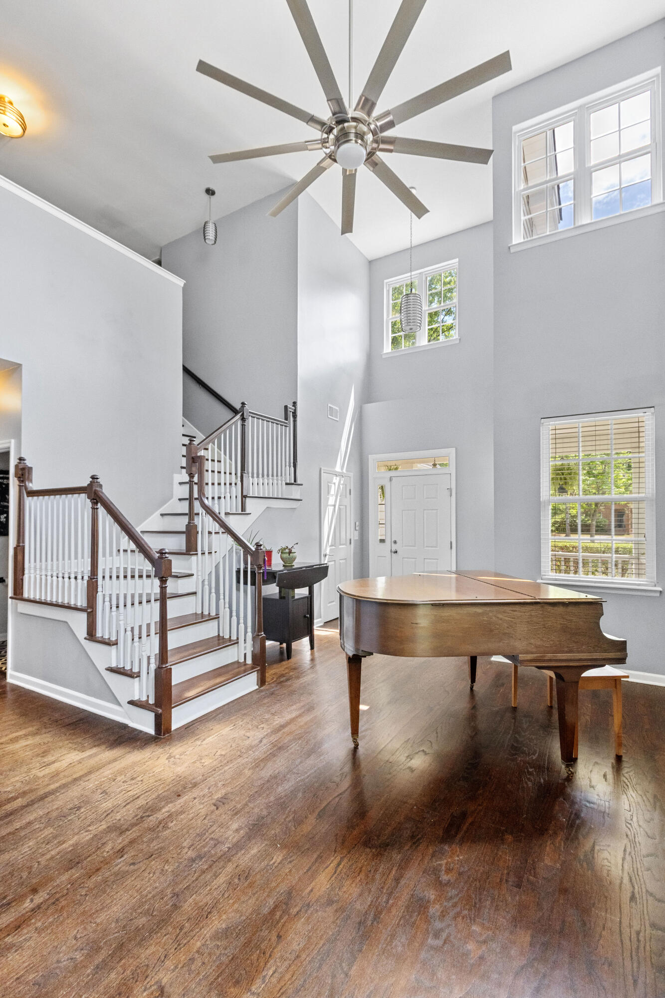 1880 Oleander Court