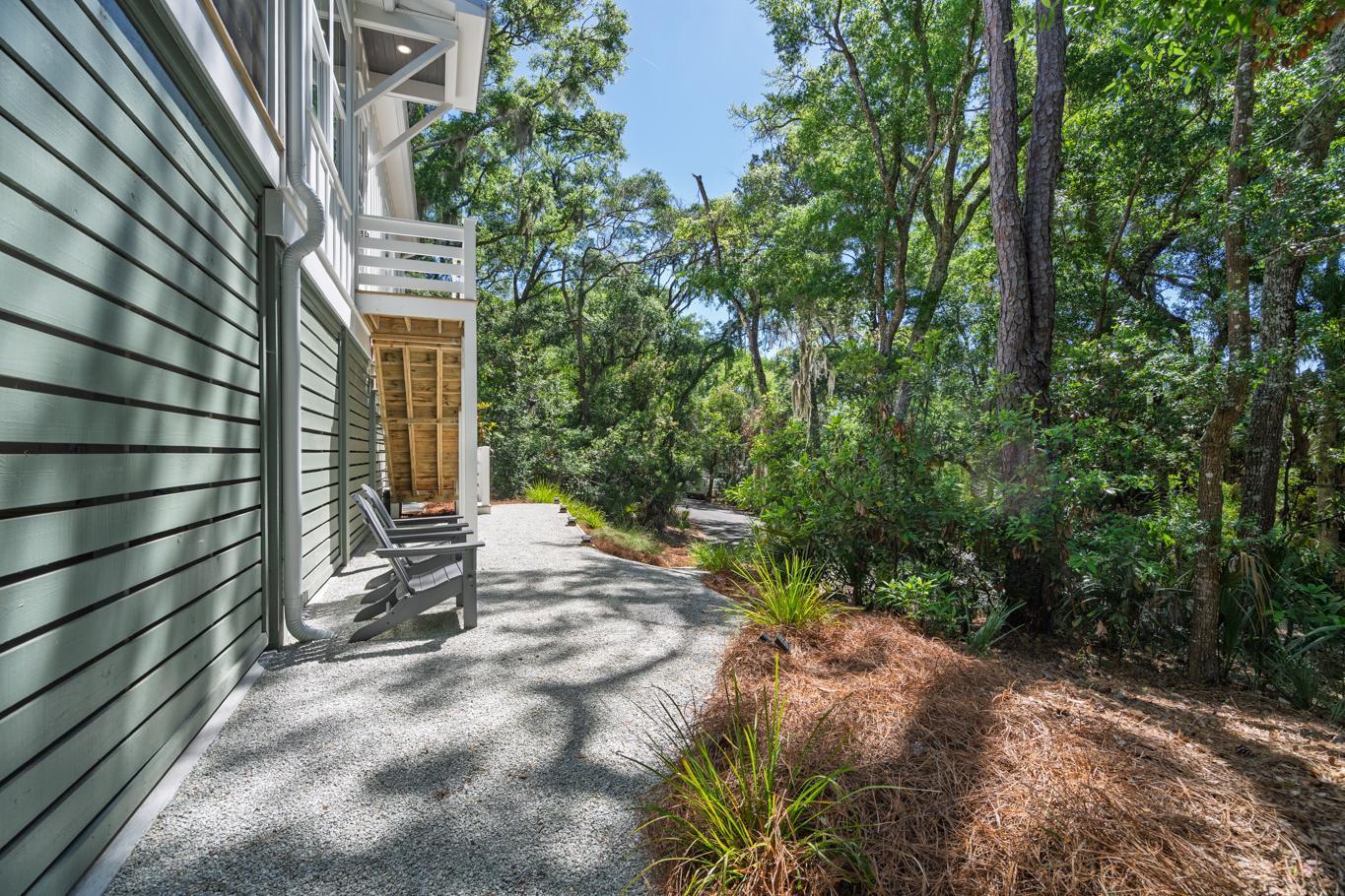575 Pelican Court
