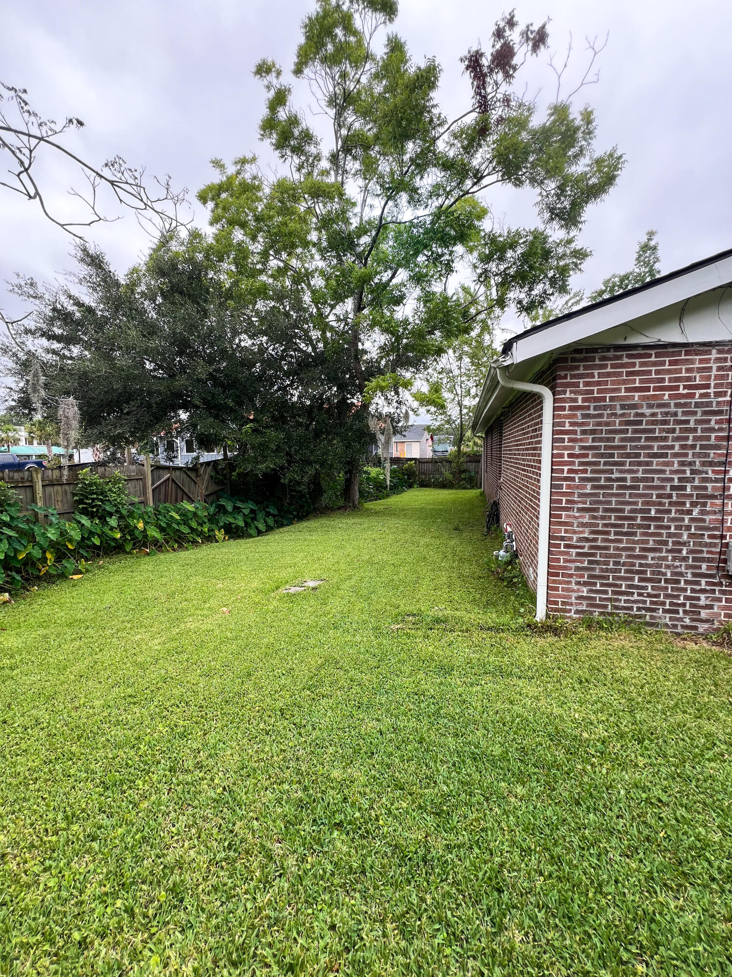 623 End Street