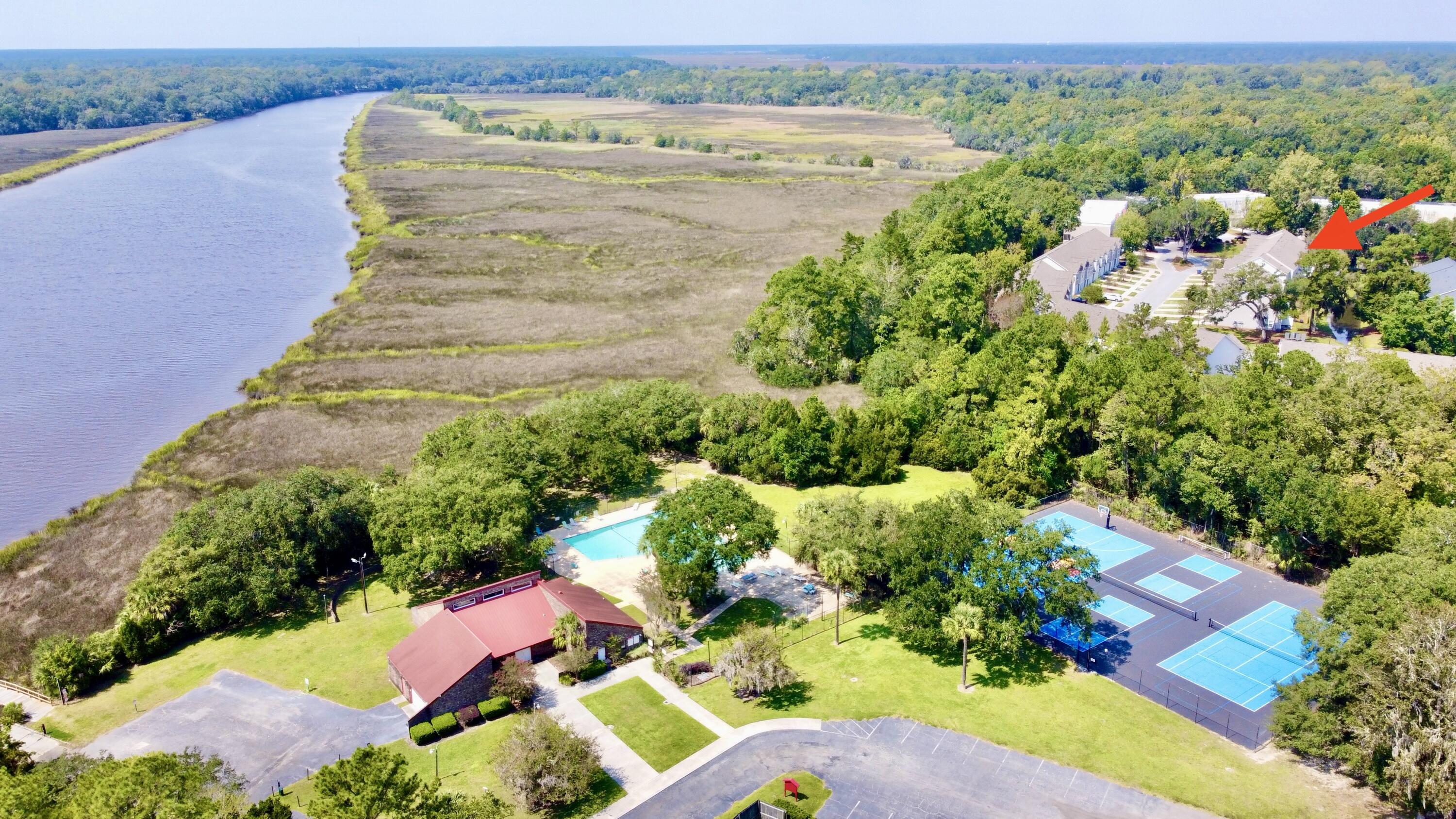 4671 Palm View Circle