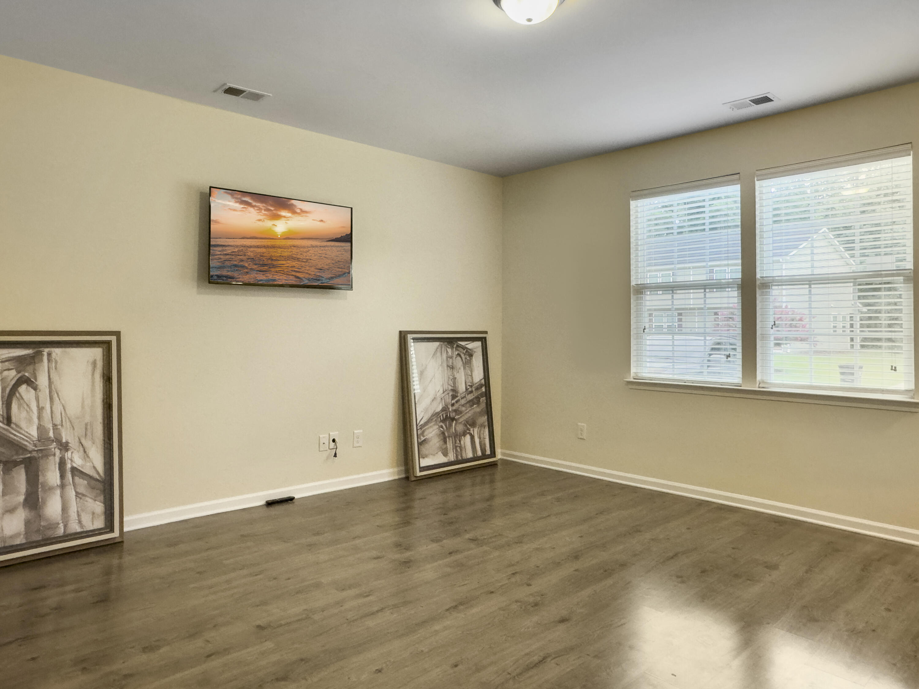 1076 Lexi Court