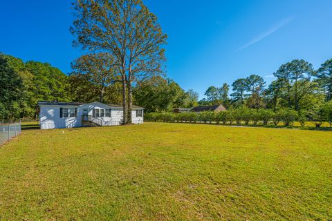 Photo of 142 Mano Street, Moncks Corner, SC 29461 (MLS # 25028834) Photo of 142 Mano Street, Moncks Corner, SC 29461 (MLS # 25028834)