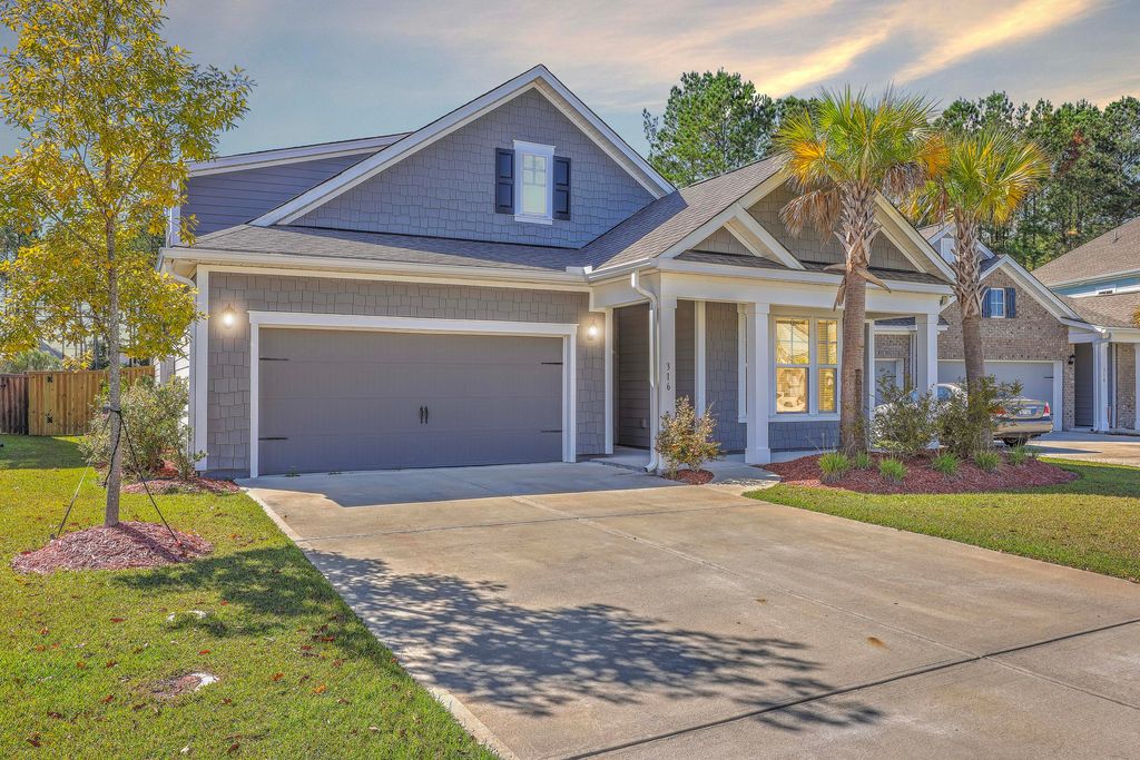 Photo of 316 Long Pier Street, Summerville, SC 29486 (MLS # 25028903)