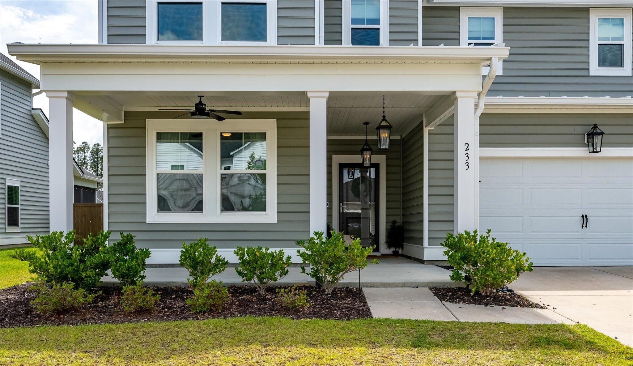 233 Narrowleaf Avenue