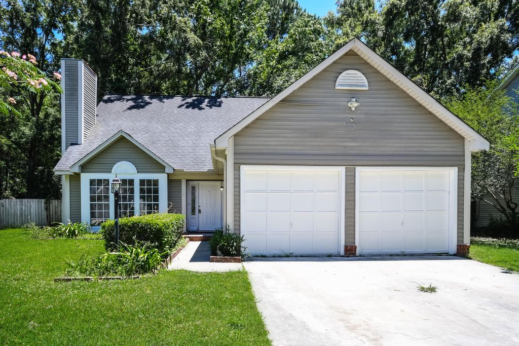 Photo of 343 Damascus Drive, Summerville, SC 29483 (MLS # 26018291)