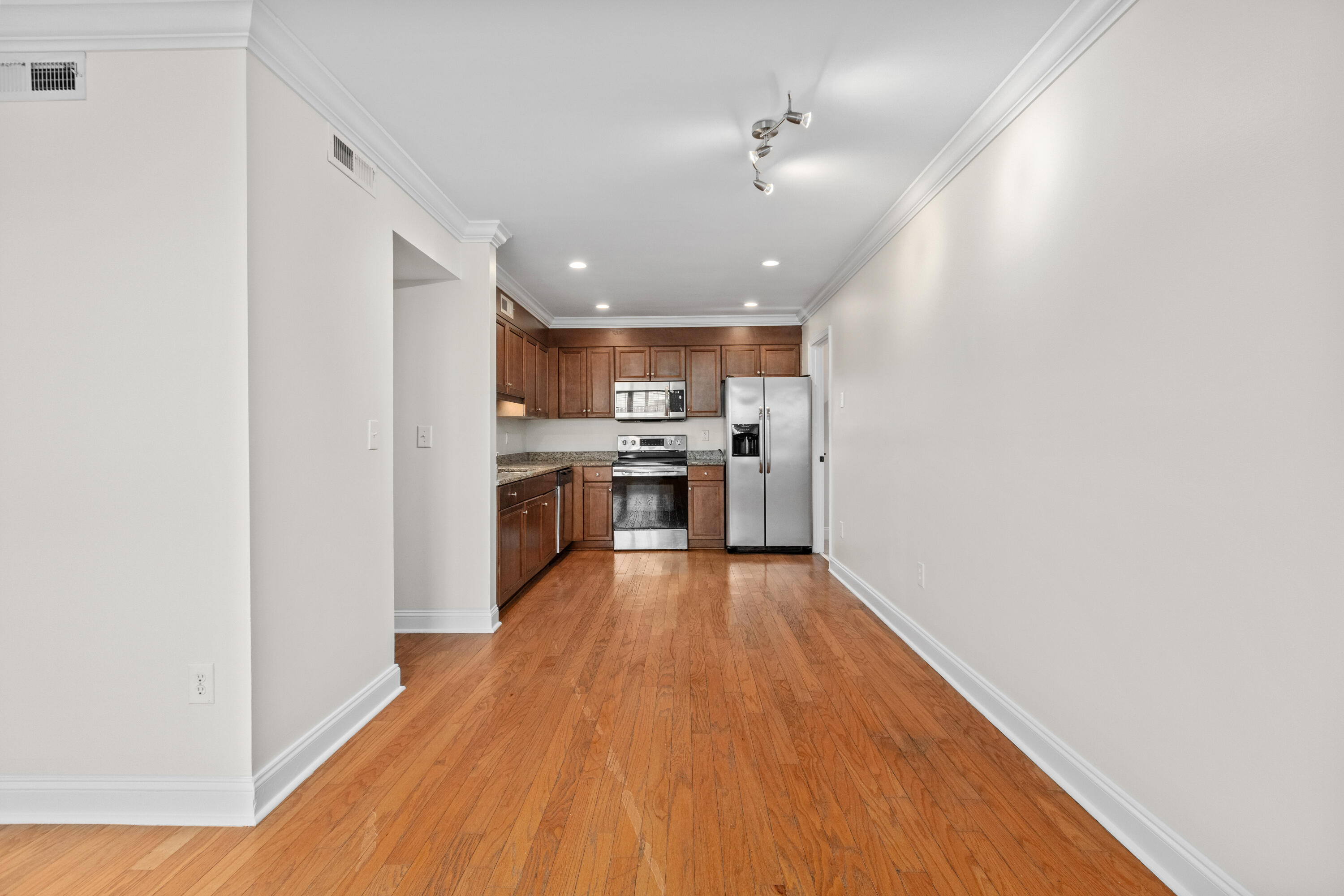 1240 Fairmont Avenue 22