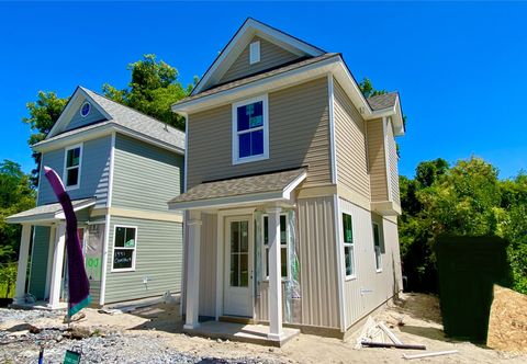 A home in North Charleston