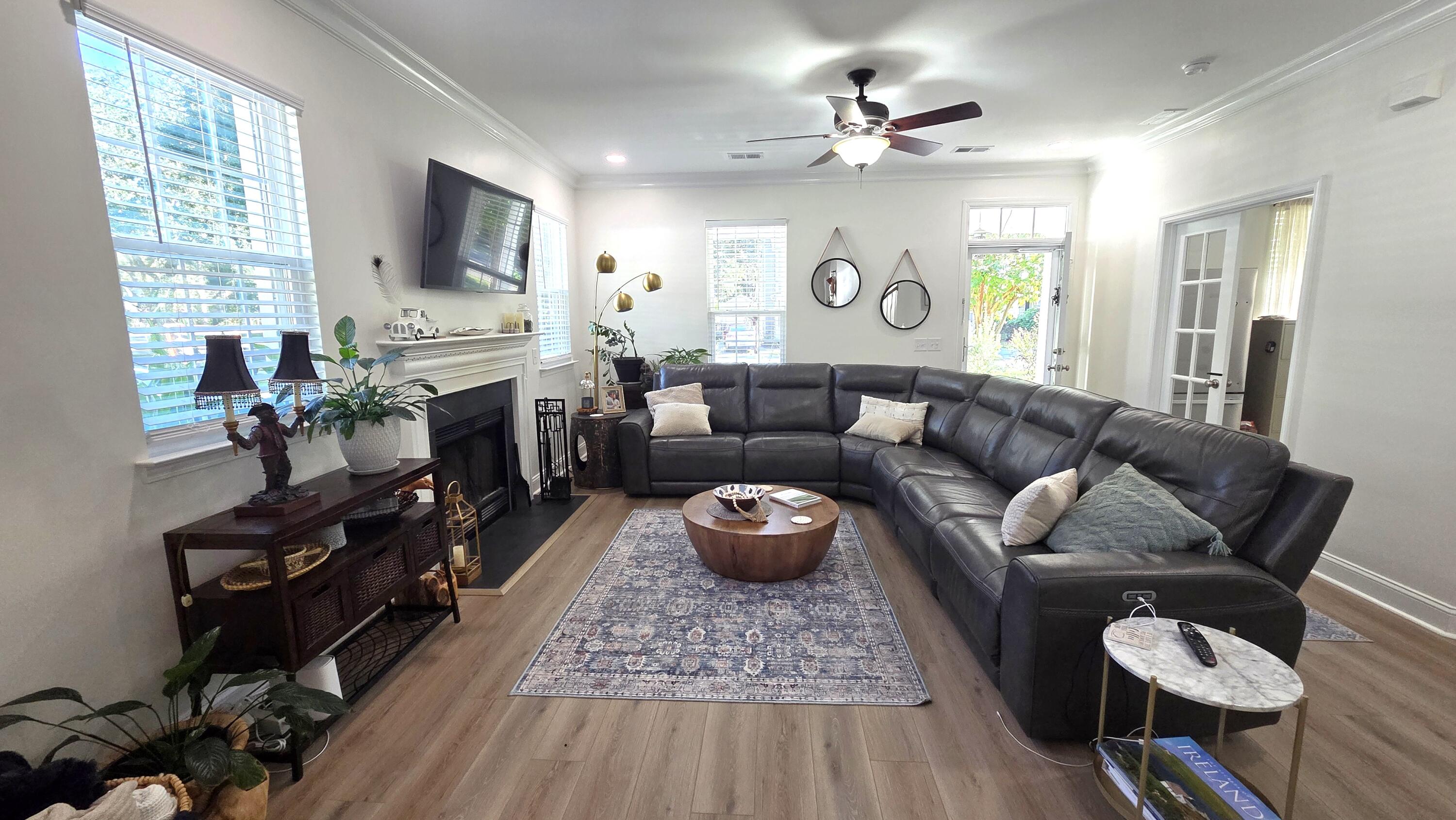 1285 Laurel Park Trail