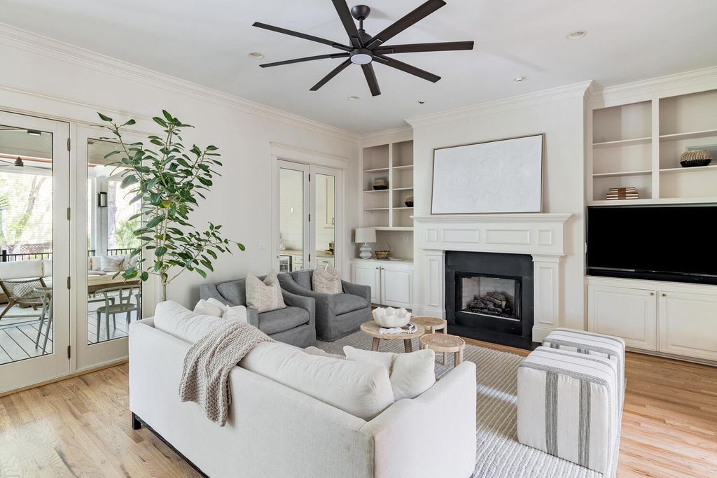 Photo of 102 Bellinger Street, Daniel Island, SC 29492 (MLS # 26004240)