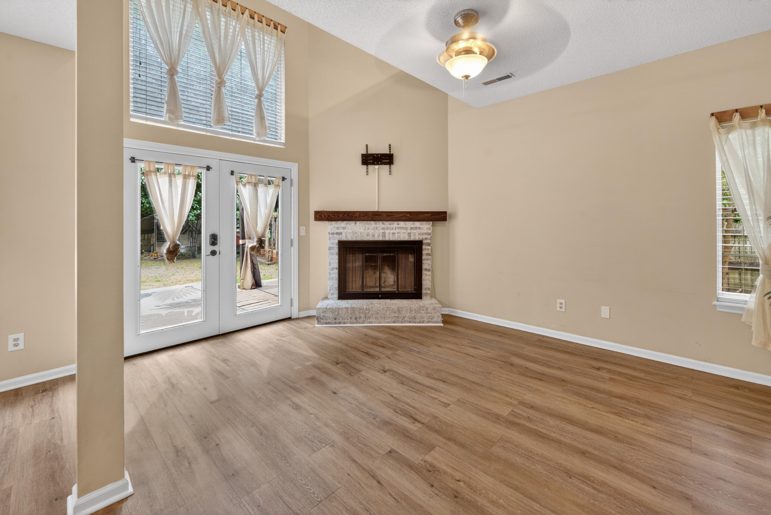236 Smithfield Avenue