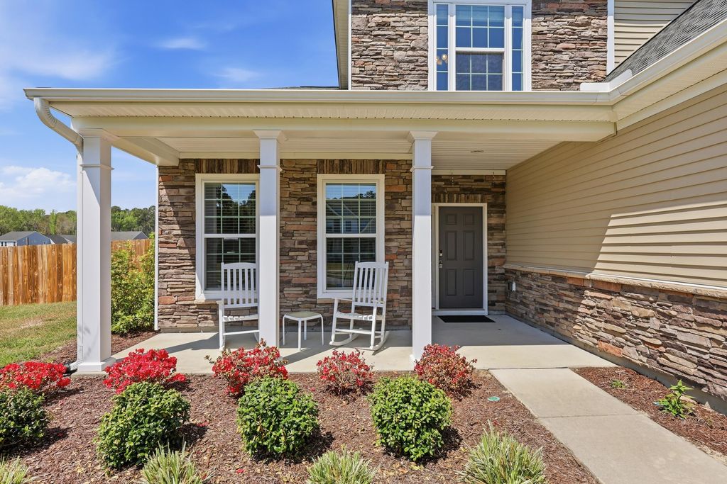 Photo of 123 Lakelyn Road, Moncks Corner, SC 29461 (MLS # 26008818)