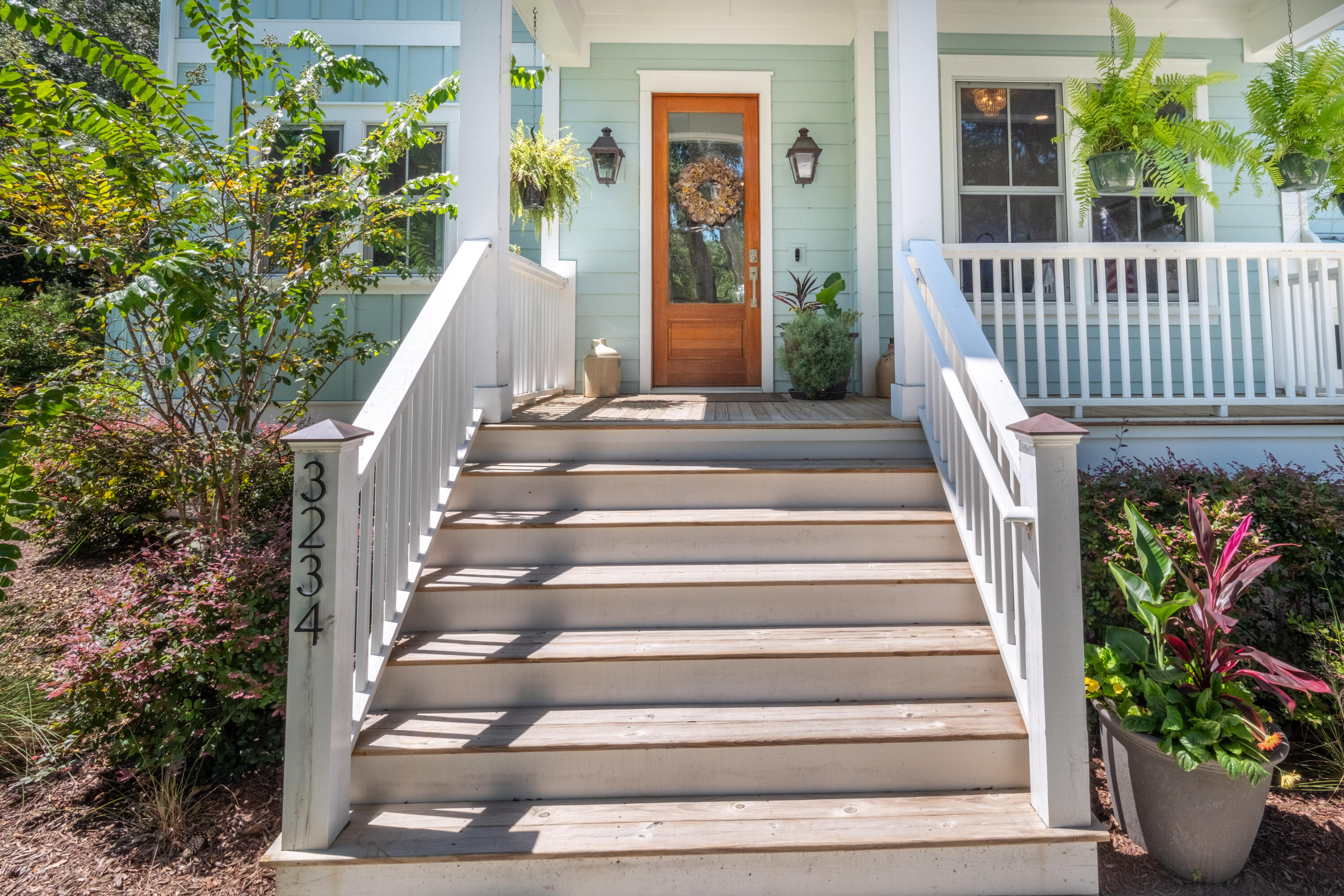 3234 Waverly Lane