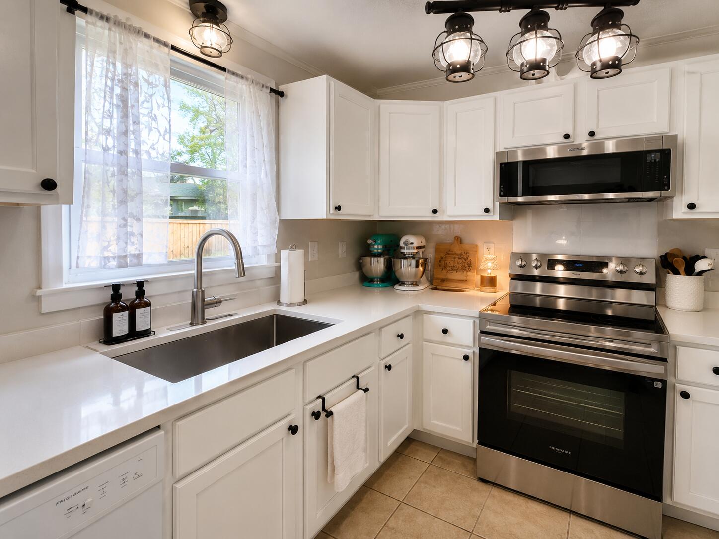 115 Camelot Drive