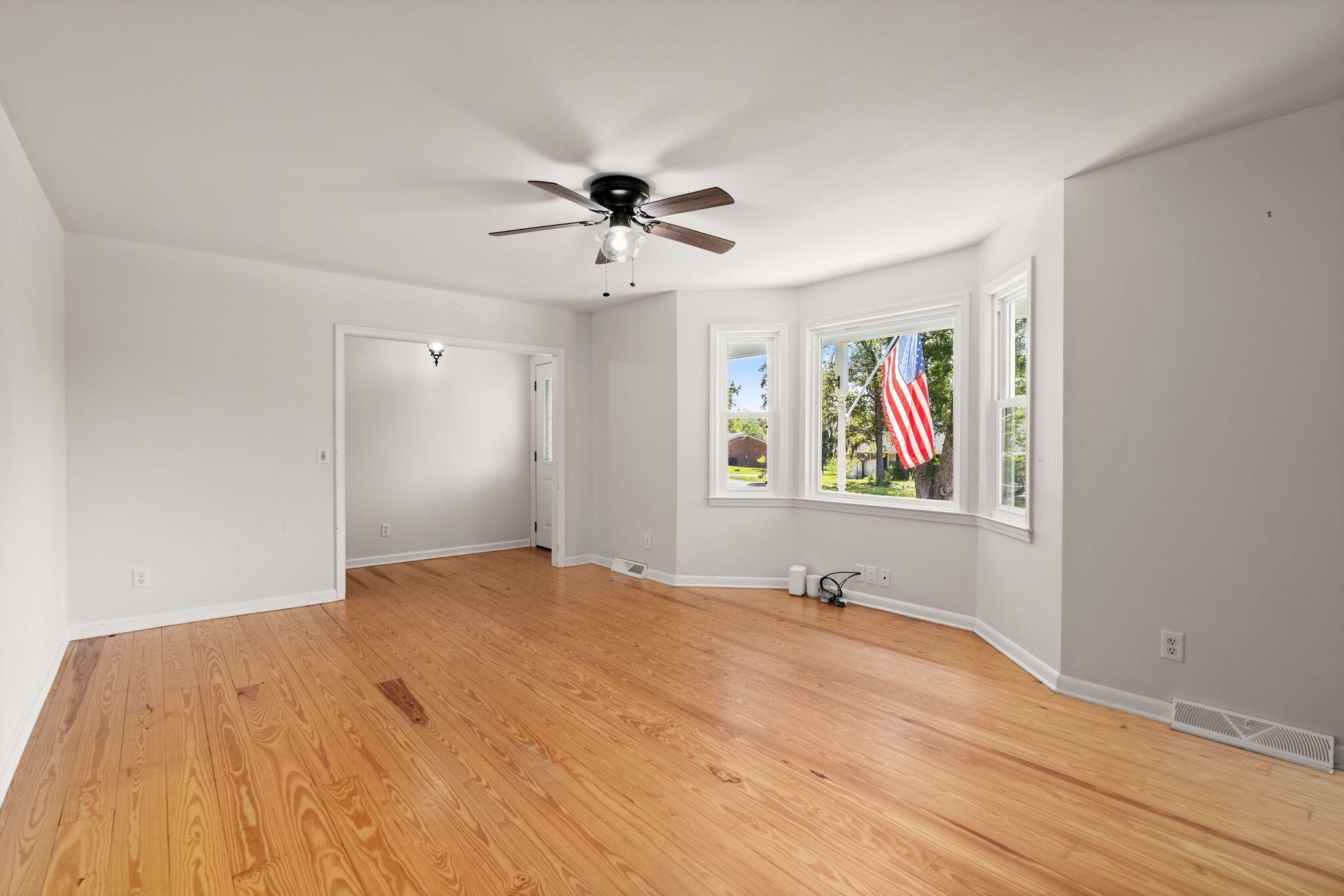 1309 Dennis Boulevard