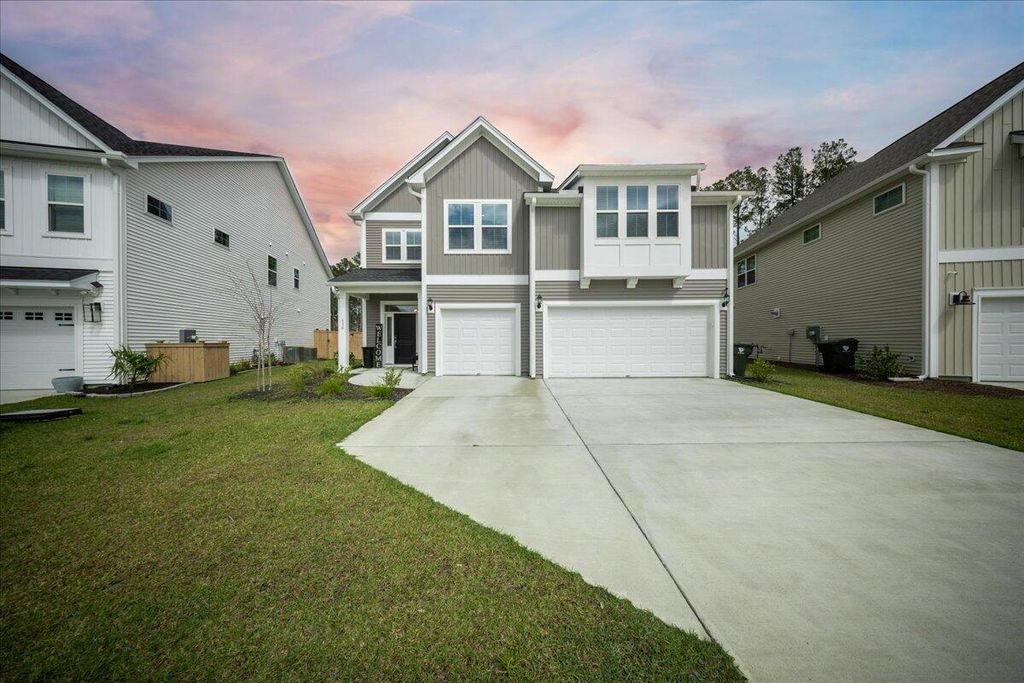 Photo of 436 Rowley Lane, Summerville, SC 29486 (MLS # 25028021)