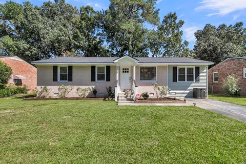 Photo of 808 Cartwright Drive, Charleston, SC 29414 (MLS # 25024398)