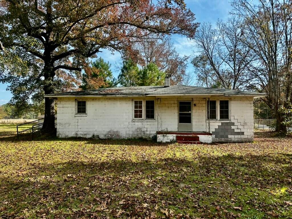 Photo of 952 Gausetown/Grace/Legacy/Pinckne Road, Kingstree, SC 29556 (MLS # 25030947)