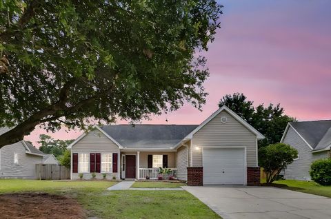 5134 Thornton Drive Summerville SC 29485