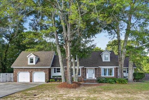 Photo of 947 Foxcroft Road, Charleston, SC 29412 (MLS # 26025030)