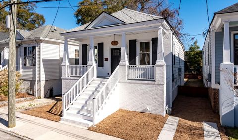 Photo of 16 N Tracy Street, Charleston, SC 29403 (MLS # 26002711)