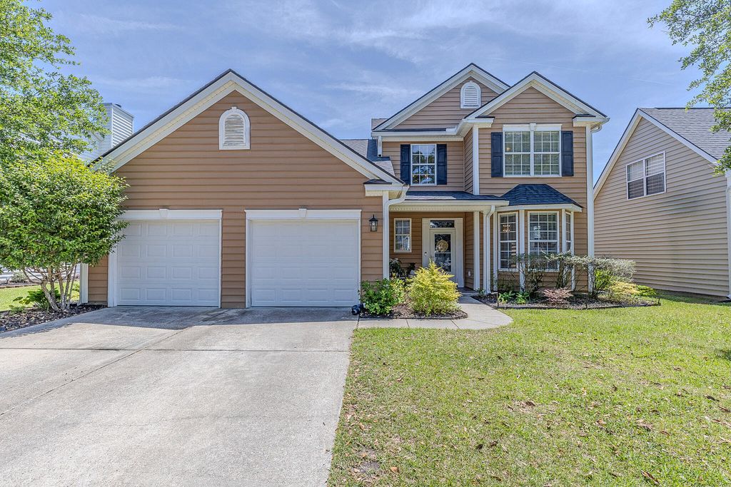 Photo of 108 Back Tee Circle, Summerville, SC 29485 (MLS # 26012933)