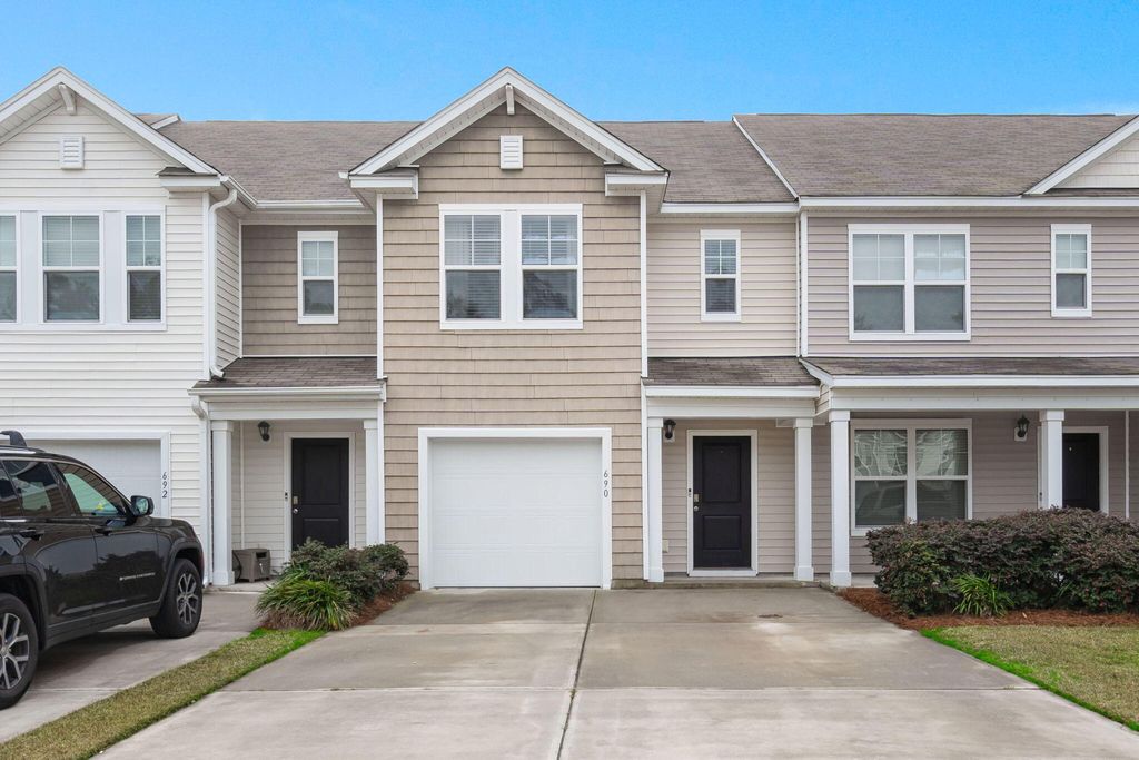 Photo of 690 Hilchot Drive, Summerville, SC 29486 (MLS # 26005742)