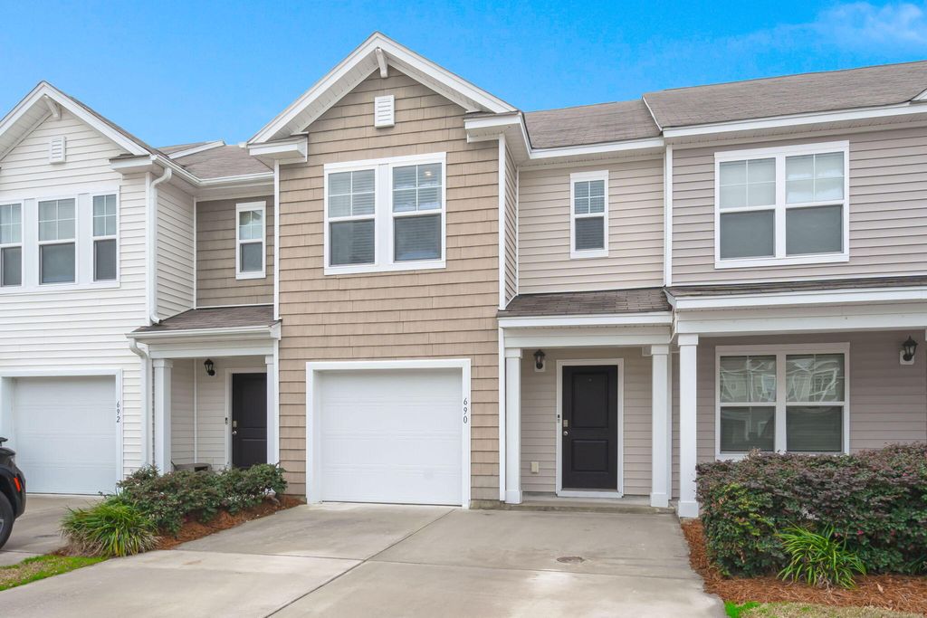 Photo of 690 Hilchot Drive, Summerville, SC 29486 (MLS # 26005742)